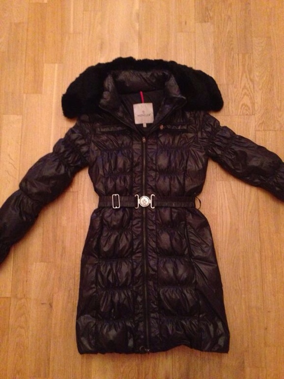 Пальто Moncler размер XS 6000р СПб