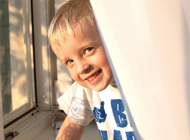 Яблоко от яблони...