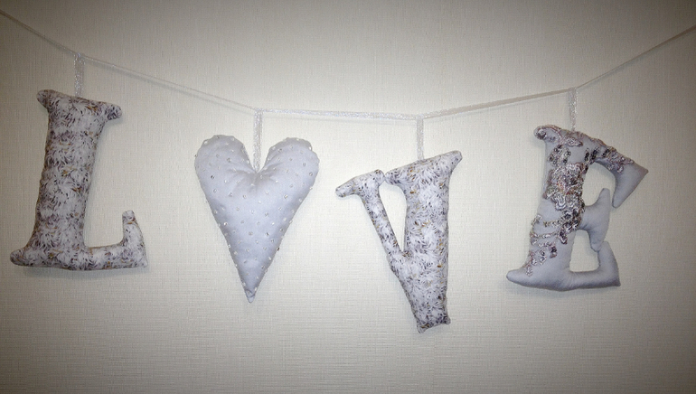 "LOVE"