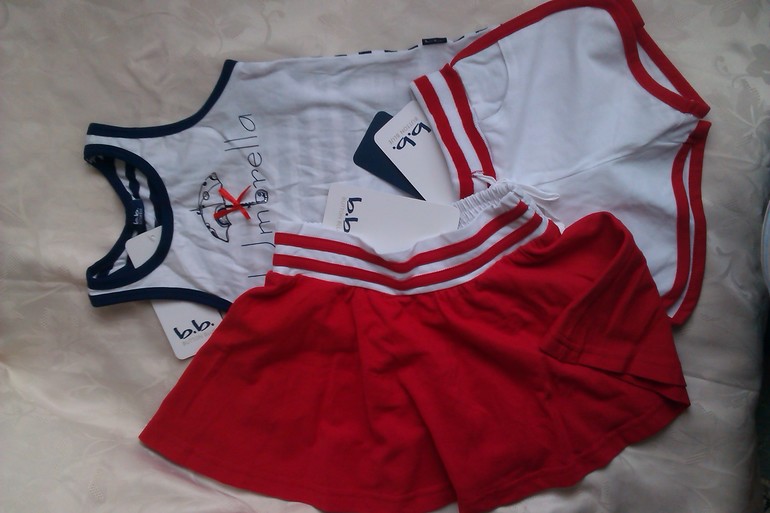 Для девочки лето: юбка,шорты,топ (BUTTON BLUE).Размер 122,122,116.цена 580 руб.почта.