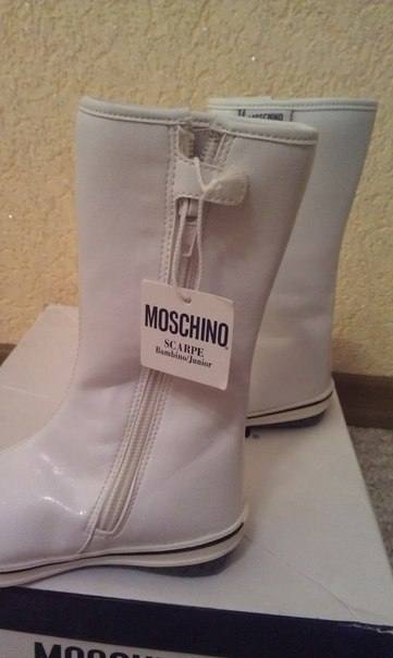 В НАЛИЧИИ!! сапоги MOSCHINO кожа р.27(17см) Цена 2500р.