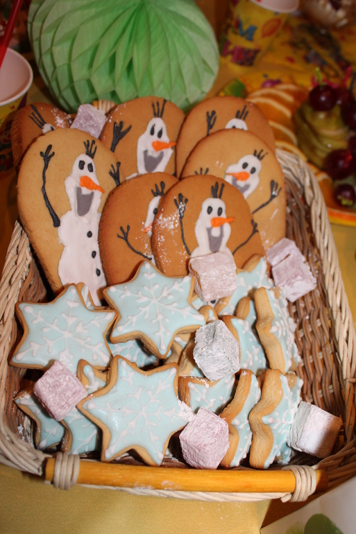 "Холодная сердцем" для доченьки в ее день рождения!