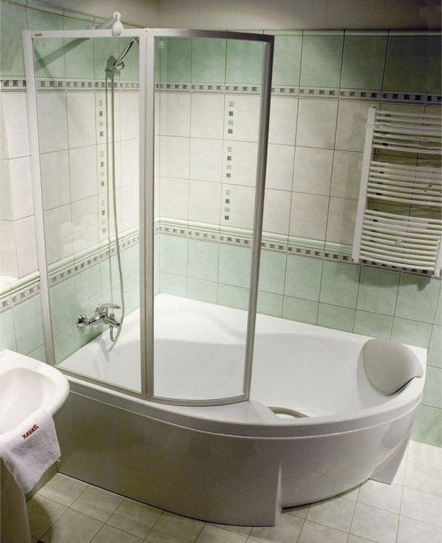 Экран в ванной