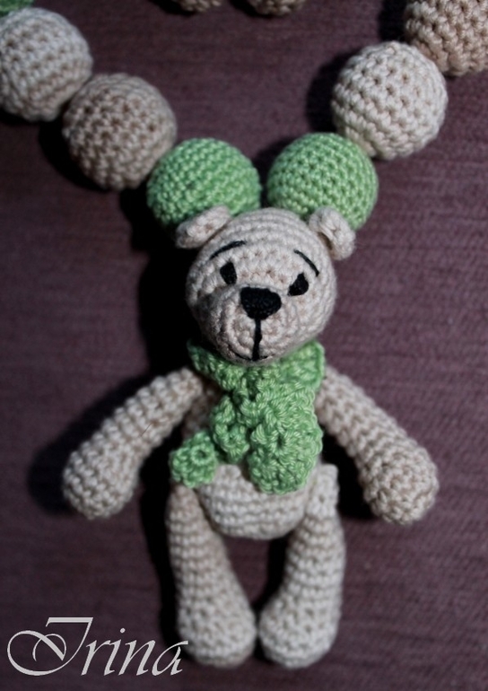 Слингобусы и браслетики.