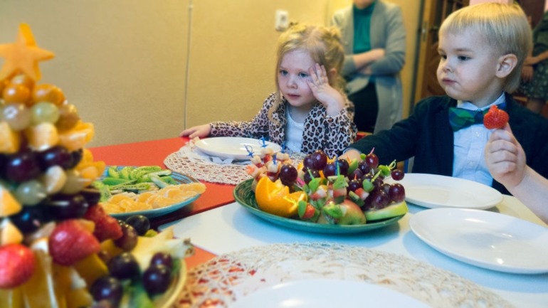 Дед мороз в саду)