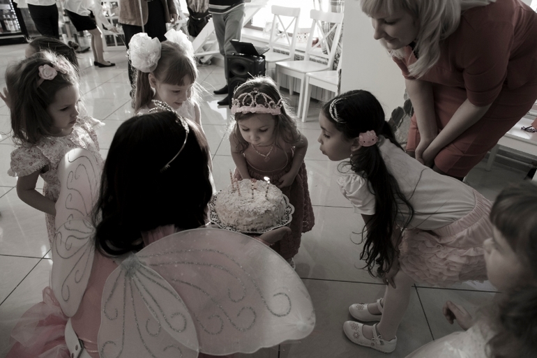 4 года: праздник для Принцесс)