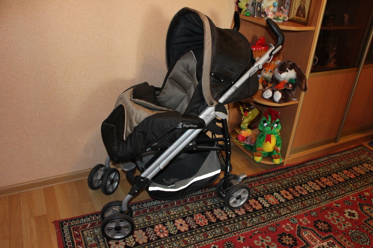 Прогулочная коляску peg perego pliko p3 + дождевик, 6000 рублей