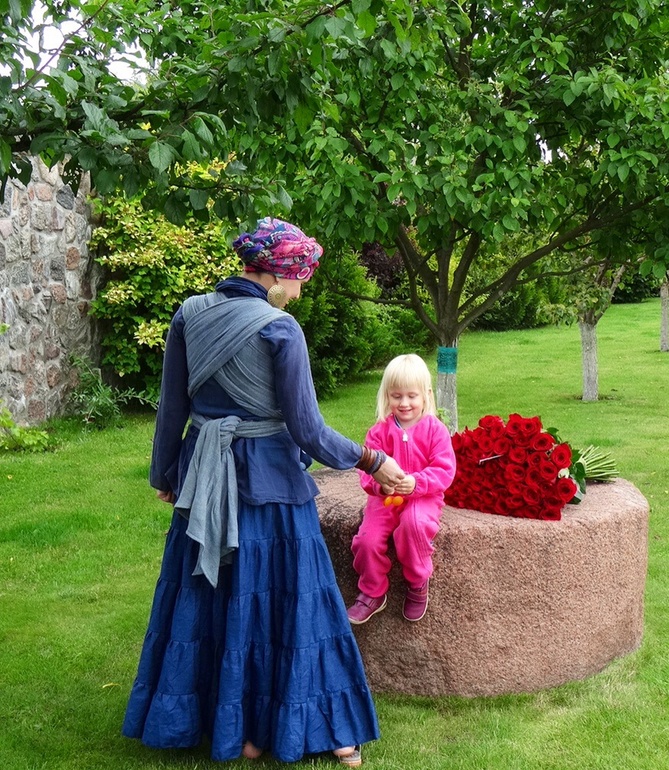 Наш этно (Полинчик и Танчик)