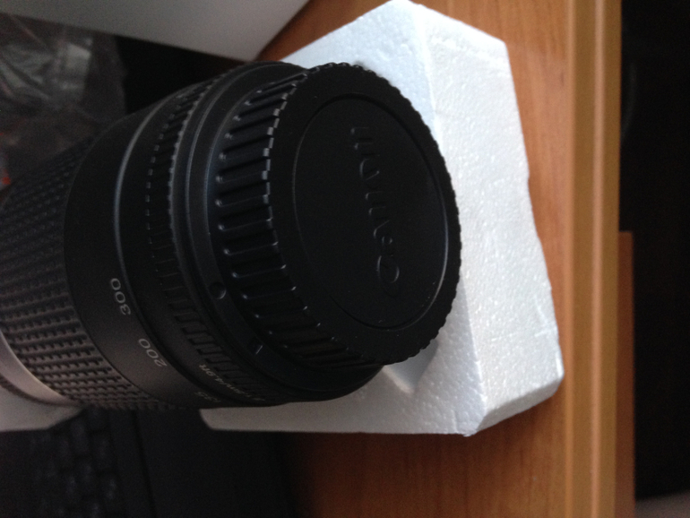 Продам объектив Canon ,новый ни разу не использовался!