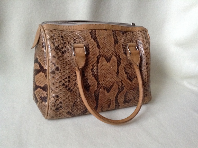 Сумка малая из натуральной кожи питона