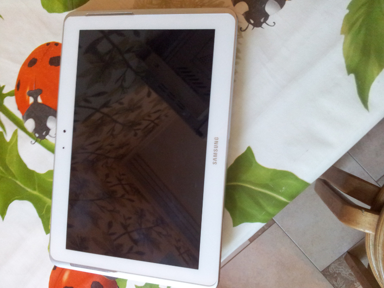 Samsung galaxy tab2 p5100, белый 16g. 3G. в подарок чехол