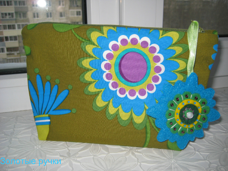 Косметичка "Неземной цветок"