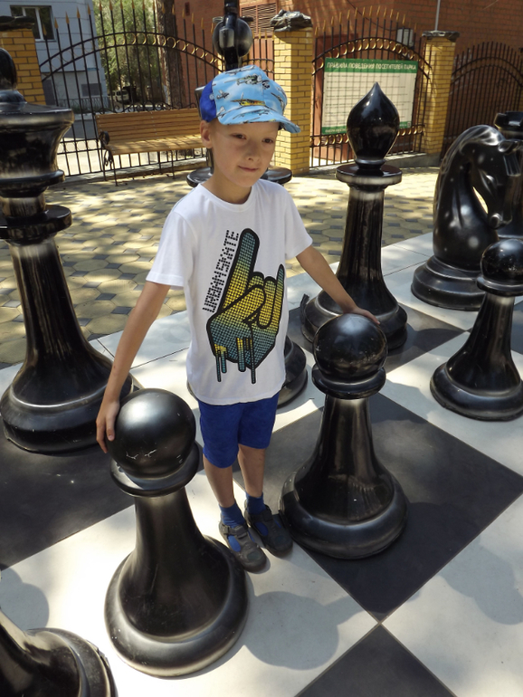 Мальчишеский комплект для старшего сыночка.