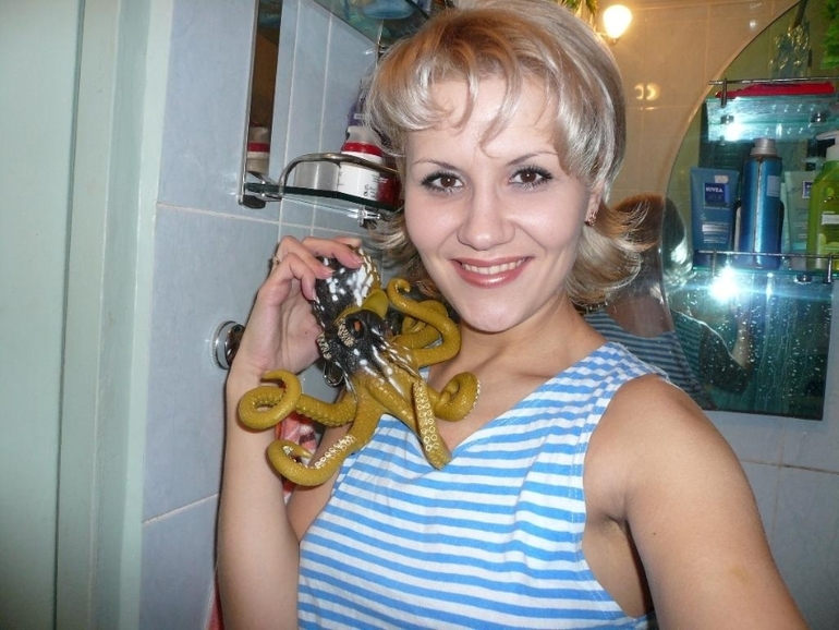 И все таки блонд...
