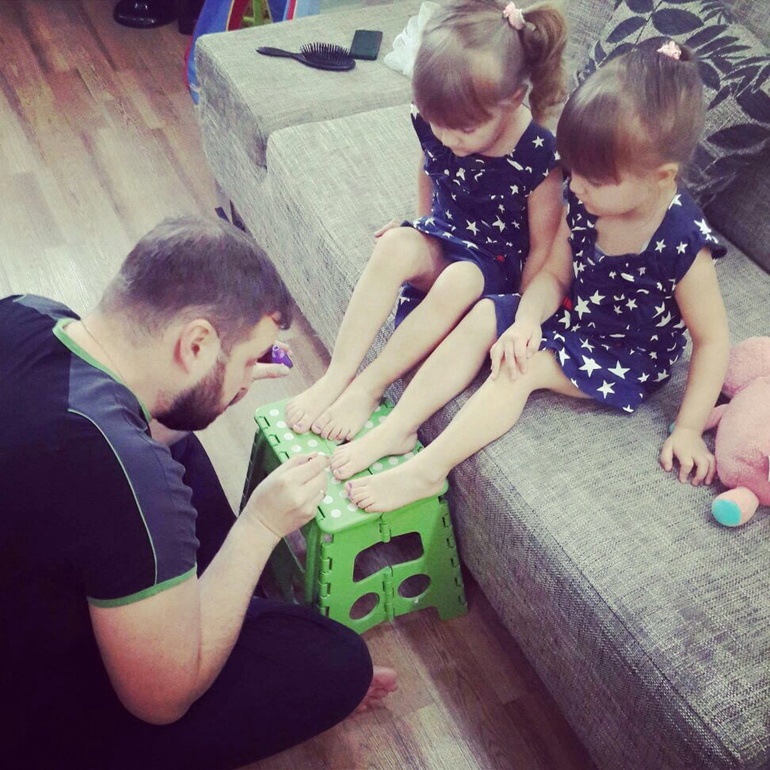 Маникюр-педикюр на дому. Разумные цены :-))