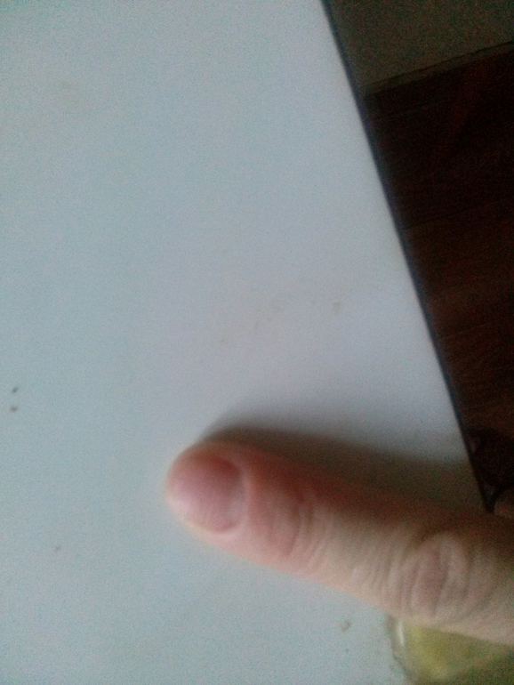 ногтевая пластина пунктиром