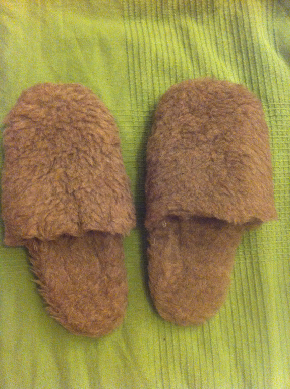 РАСПРОДАЮ ОСТАТКИ по низким ценам Изделия из верблюжьей шерсти