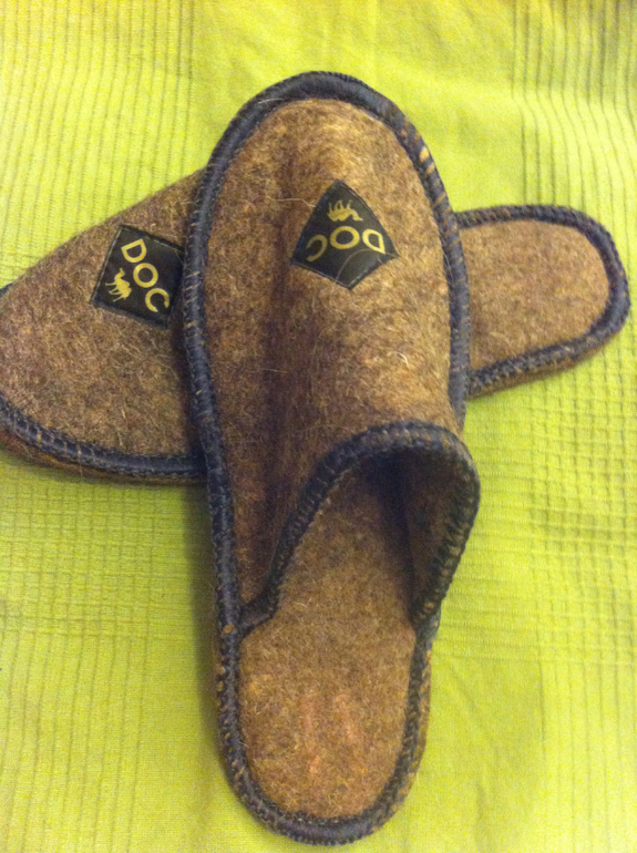 РАСПРОДАЮ ОСТАТКИ по низким ценам Изделия из верблюжьей шерсти