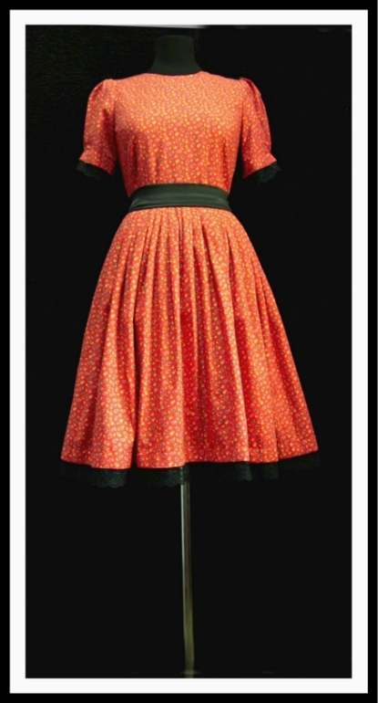 Платья дизайнерские,все в единственном экземпляре!Прошу как всегда любить и жаловать и себя баловать!