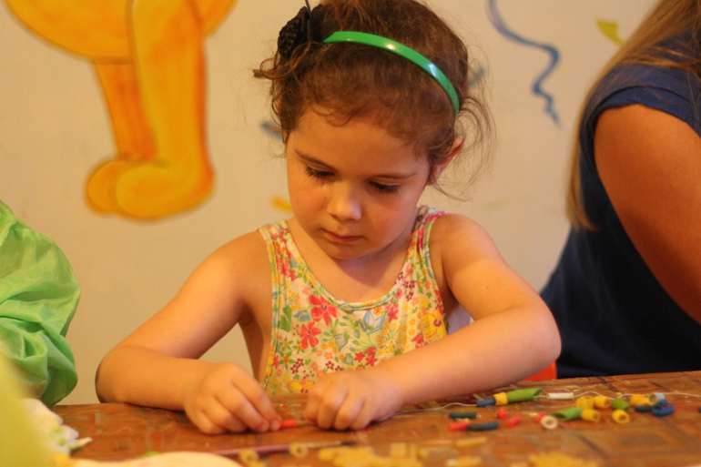 HandMade  или дизайнерские украшения от детей