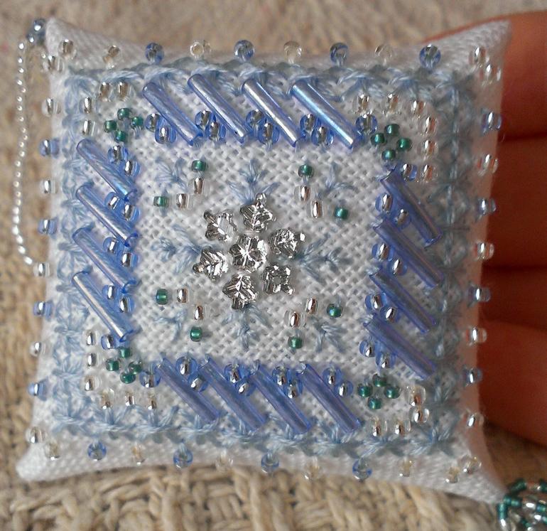 Mill Hill "Icy Snowflake"
