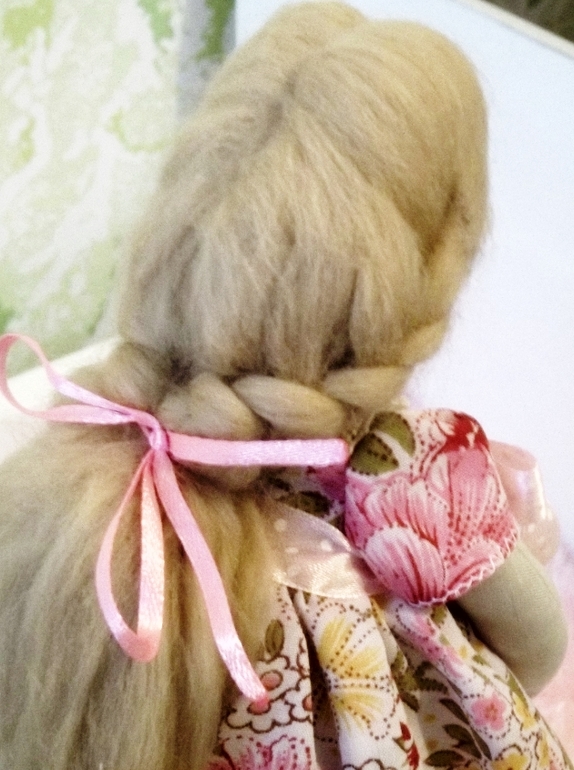 Забеременела куколка))))