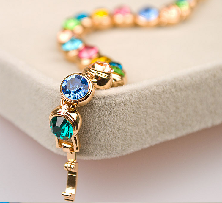 радужные браслеты, цена 190 руб!