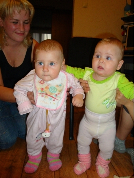 Фото-история двух подружек- Даши и Кристины