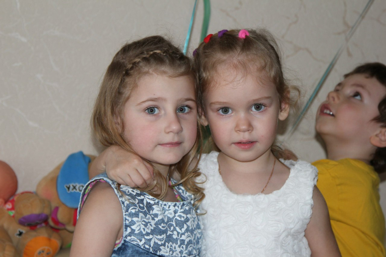 Фото-история двух подружек- Даши и Кристины