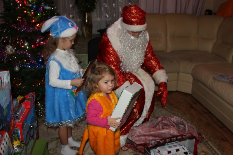 А к нам приходил Дед Мороз!!