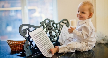 «Эффект Моцарта» – зачем малышам слушать классику