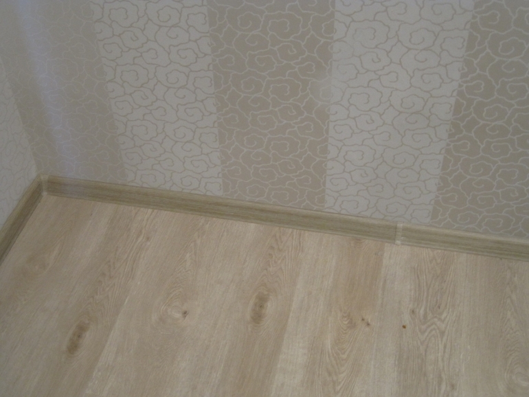 Помогите с цветом двери.