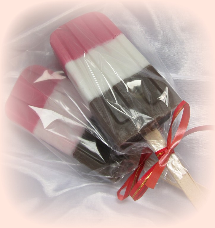 Мороженое. Угощайтесь.