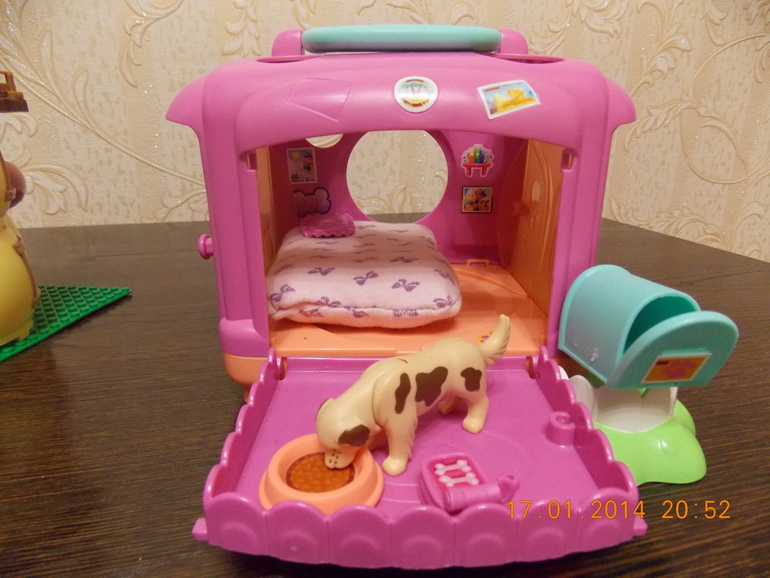 Игрушки, которые дочуне принес Дедушка Мороз!!!