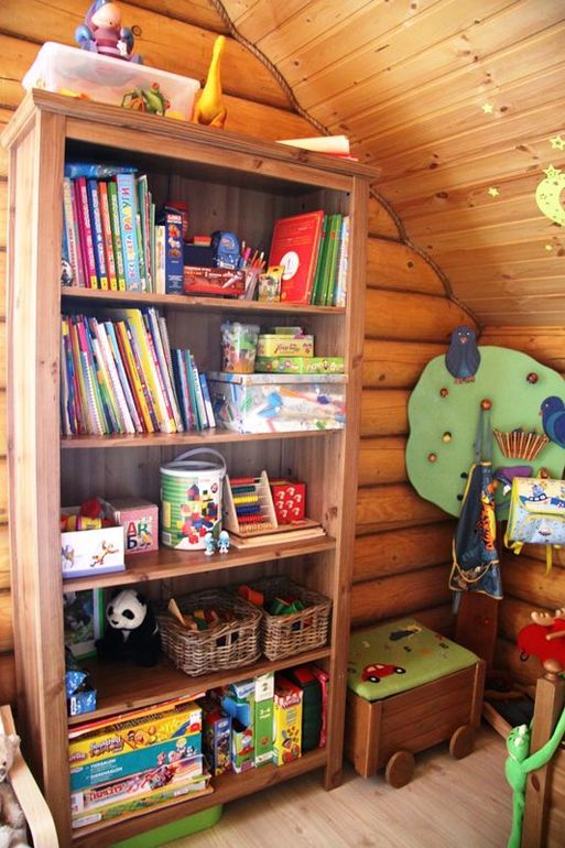 12 марта. В дальнем углу