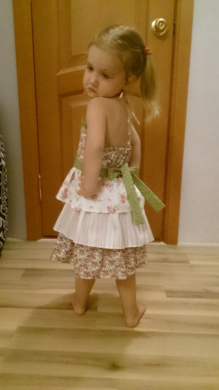 Сарафанчик для доченьки