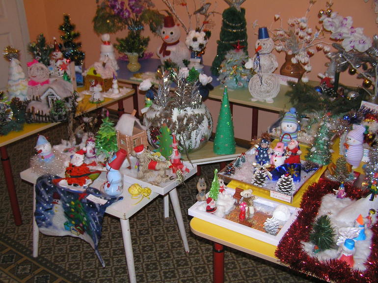 Наша первая елка в детском саду!