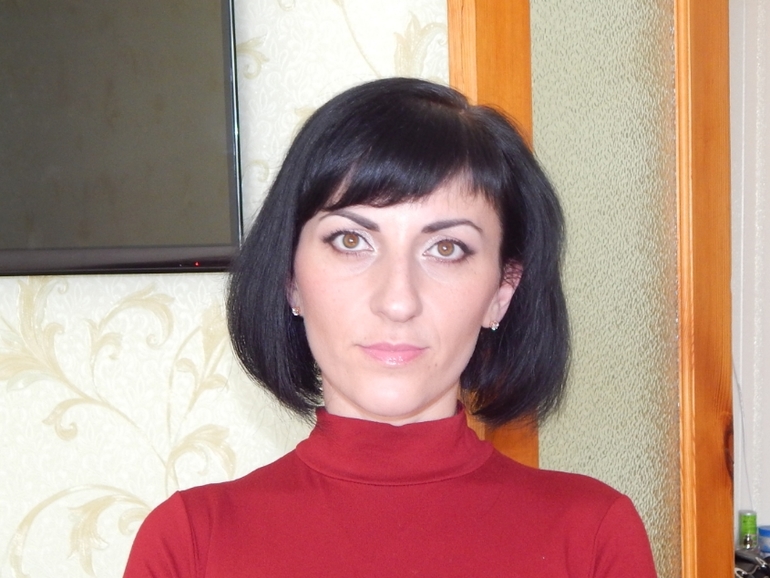 Бордовый макияж