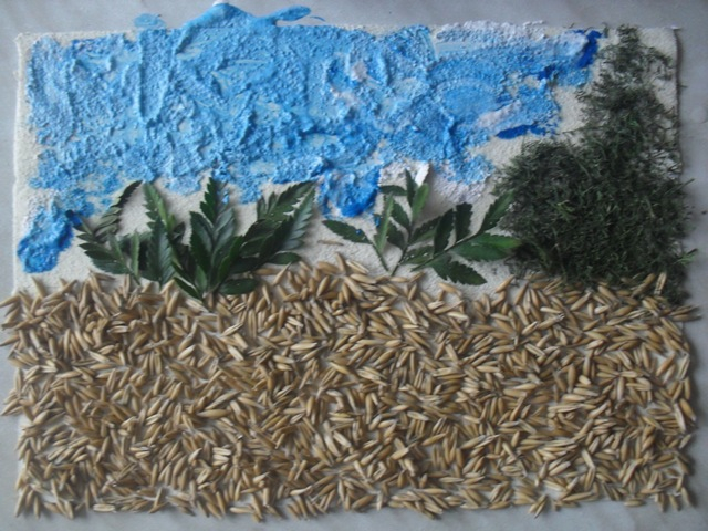 Делаем аппликацию с крупами вместе с малышом!