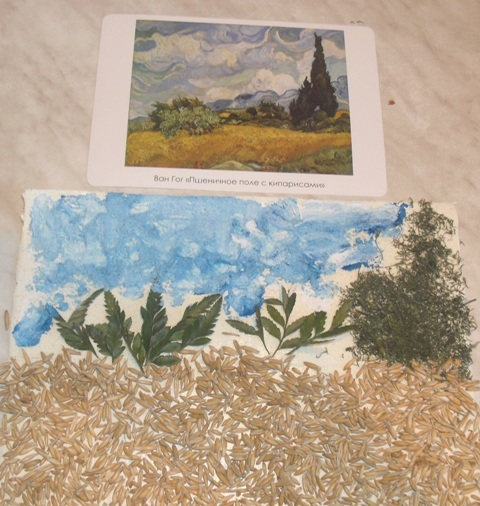 Делаем аппликацию с крупами вместе с малышом!