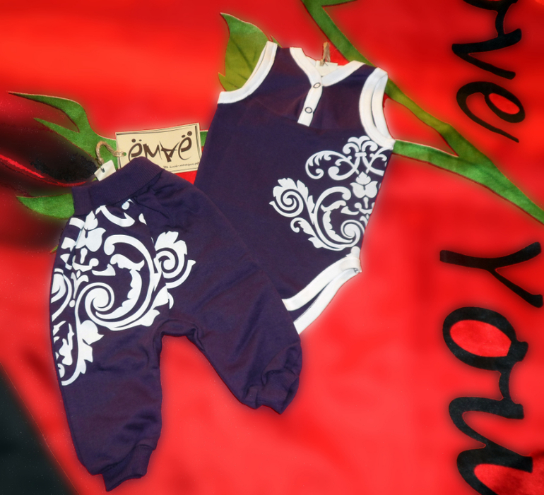 А это наш первый гардероб)