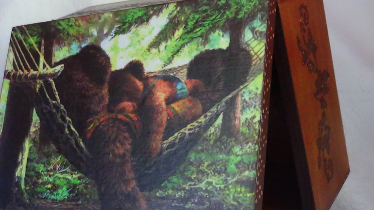 Моя первая шкатулки "Мишутки" и другие декупажные работки