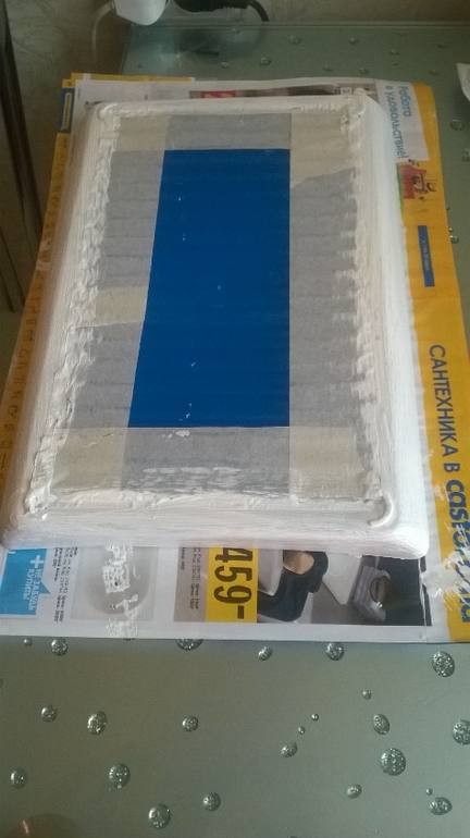 хелп! как все исправить?ДЕКУПАЖ ПЛАСТМАССОВОЙ ХЛЕБНИЦЫ