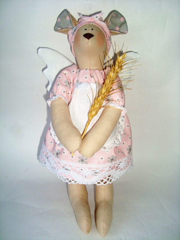 Мышка хозяюшка