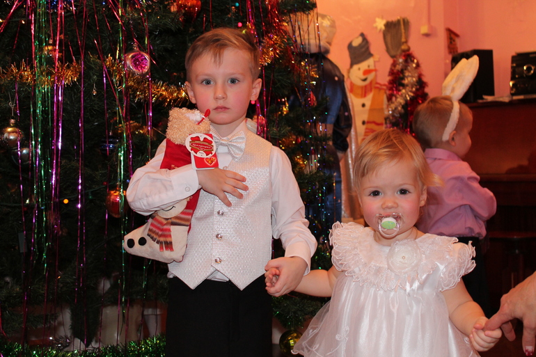 Первый утренник в детском саду (25.12.13)