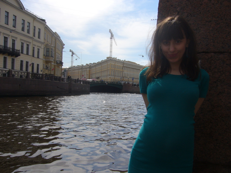 Девчонки, и я за советом. Хочется перемен, но уже не знаю в какую сторону податься=)