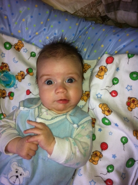 Чувствуют ли малыши внутри, тех малышей что снаружи?