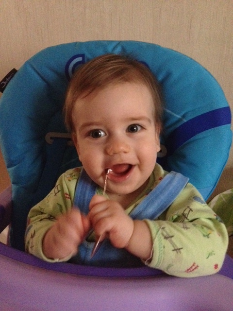 Чувствуют ли малыши внутри, тех малышей что снаружи?