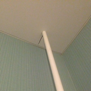 Про натяжные потолки