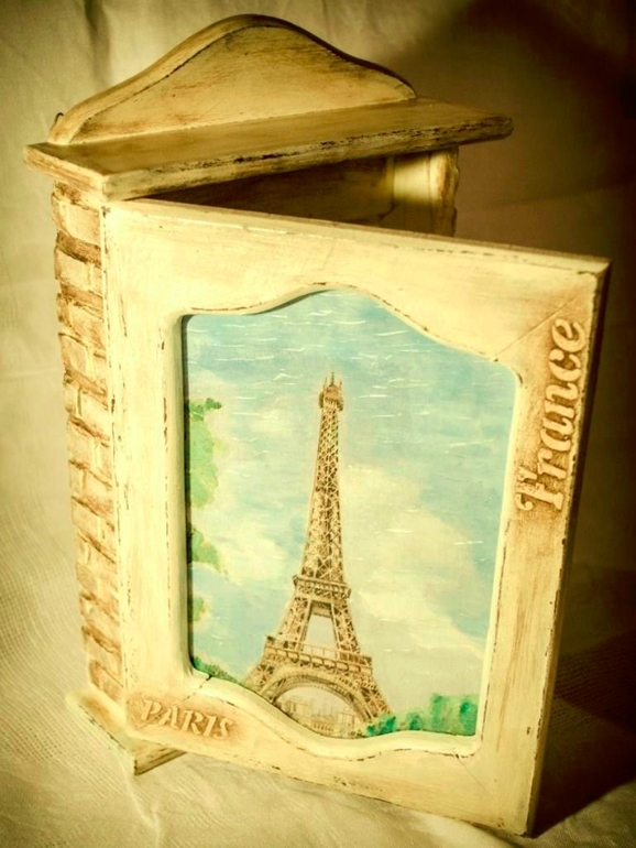 Парижская ключница цвета слоновой кости